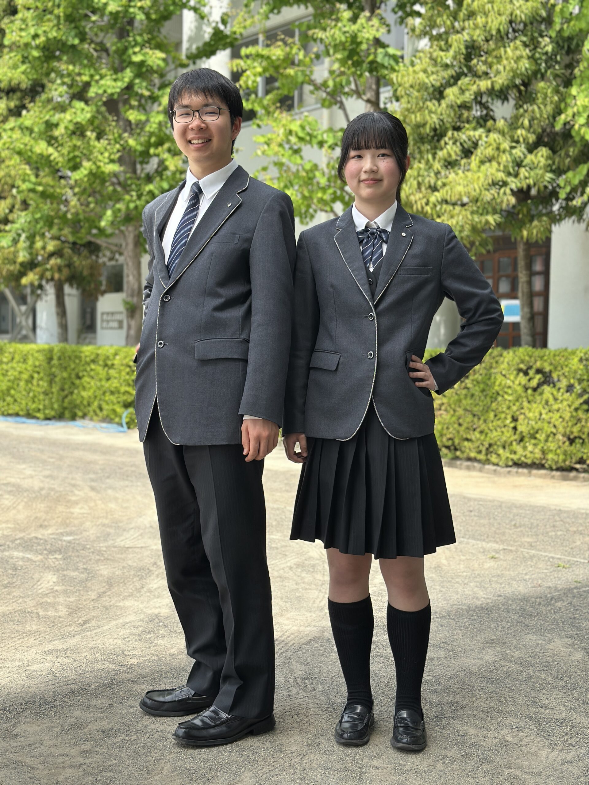 制服 全身